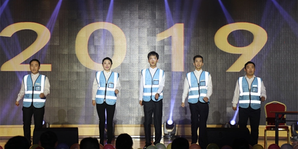 10-02、管理公司情景劇《中國夢 三箭夢》.jpg